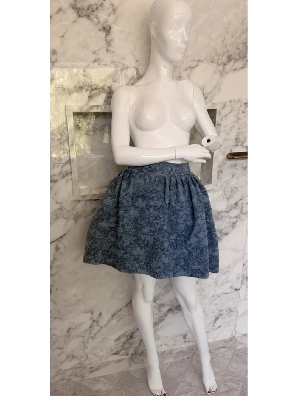 CHANEL Blue Knit Mini Skirt Size 38 NWT CC Button Logo Wool Blend Made Italy